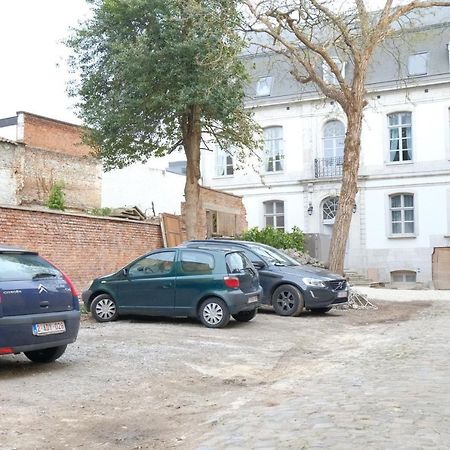 La Maison De La Duchesse De La Valliere - Chambre Rosaline - Parking Prive Gratuit Mons Exteriör bild